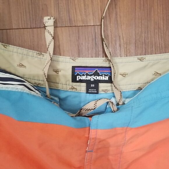 Patagonia Stripped Board Shorts Size 33 100% Nylon Beach Pool Lake Swim Water - Picture 2 of 5